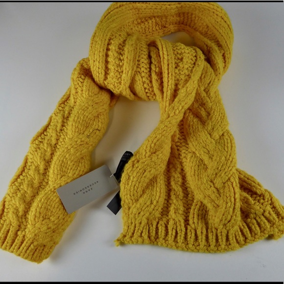 Zara Cable Knit Heavy Scarf w/ Striped Beanie Hat - Picture 6 of 7